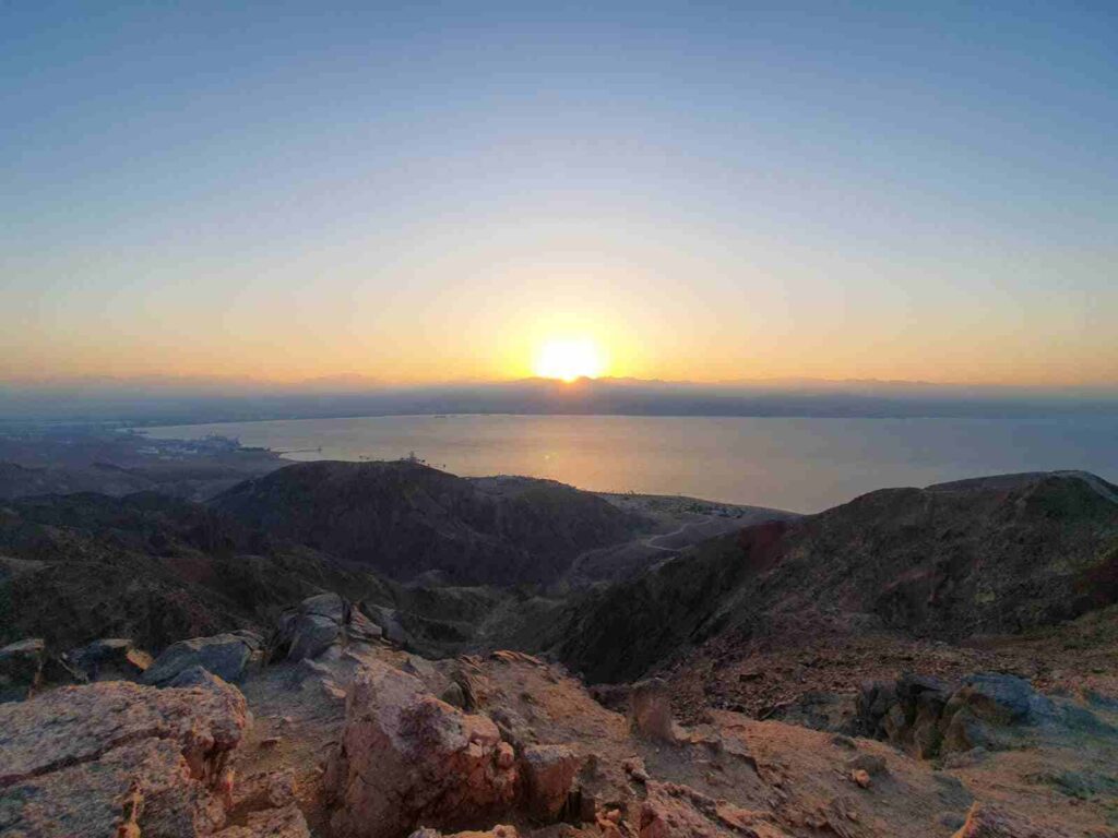 Sunrise from Tzephahot mountain